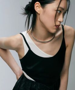 Silver Arc-Shaped Collar Necklace - Roaring Beast Design, Statement Jewelry, Chic Accessories, Fashion-forward Style