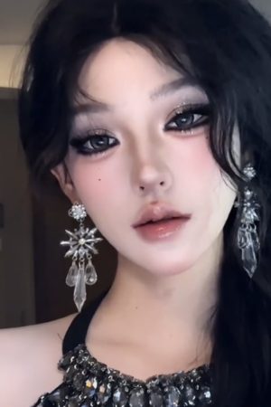 Silver Crystal Flower Long Tassel Water Drop Dangle Earrings - Elegant Luxury Studs for Women - High-End Fashion Statement