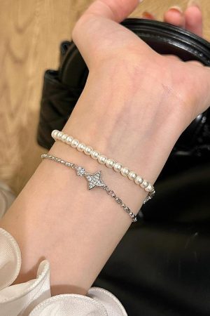 Silver Four-Pointed Star Bracelet for Women - 2025 Light Luxury Design with Micro-Inlaid Accessories, Perfect Gift for Best Friends