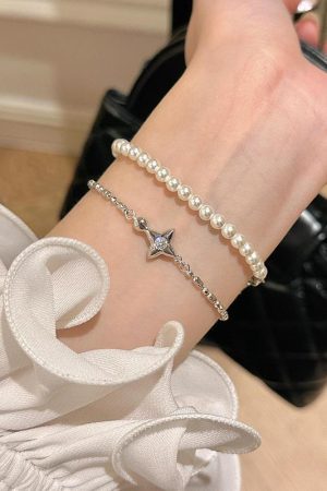 Silver Four-Pointed Star Bracelet for Women - 2025 Light Luxury Design with Micro-Inlaid Accessories, Perfect Gift for Best Friends