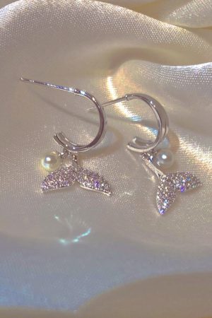 Silver Needle Mermaid Pearl Stud Earrings - Minimalist 2025 Trend, Niche Design Pendant, High-End Light Luxury Ear Accessories for Women