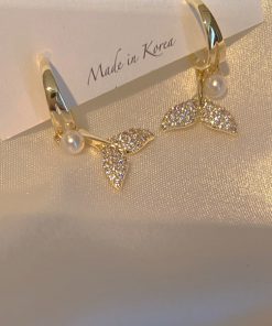 Silver Needle Mermaid Pearl Stud Earrings - Minimalist 2025 Trend, Niche Design Pendant, High-End Light Luxury Ear Accessories for Women