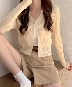 Simple Clothing Ideas, Cute Outfits For Blondes - Soft Girl One Button Cardigan
