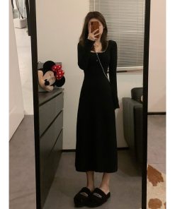 Slim Fit Black Knitted Dress for Women - French Square-Neck, Long Sleeve, Flattering Design, Perfect for Early Spring and Y2K Style