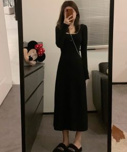 Slim Fit Black Knitted Dress for Women - French Square-Neck, Long Sleeve, Flattering Design, Perfect for Early Spring and Y2K Style