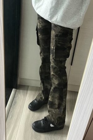 Slim Fit Micro Flare Camouflage Cargo Pants for Women, Vintage American Style, Slimming Casual High Street Fashion for Trendy Outfits
