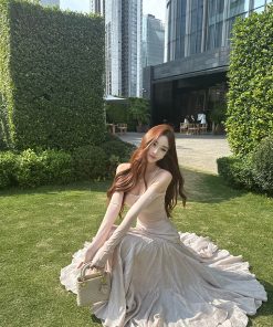 Slim Fit Off-Shoulder Two-Piece Dress Set in Knitted Socialite Style - Supermodel Ballet Inspired Fashion