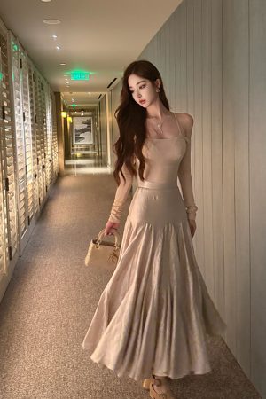 Slim Fit Off-Shoulder Two-Piece Dress Set in Knitted Socialite Style - Supermodel Ballet Inspired Fashion