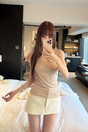 Slim Fit V-Neck Short Sleeve T-Shirt for Women, Cloud Base Elastic Design, Versatile Spring/Summer Essential, Casual Fashion