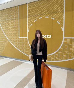 Slim Fit Wine Glass Leg Pants for Women - Flattering Casual Jeans for Spring and Summer, Elongating Style for Tall Women