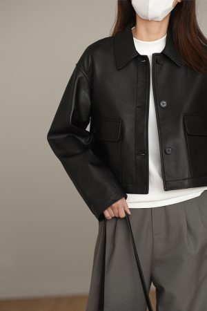 Slim-Fitting Short Lambskin Jacket - Stylish Loose Genuine Leather Top for a Chic Look, Perfect for Everyday Wear