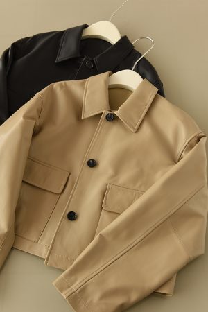 Slim-Fitting Short Lambskin Jacket - Stylish Loose Genuine Leather Top for a Chic Look, Perfect for Everyday Wear
