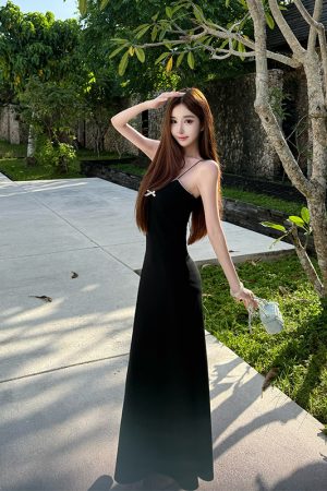 Slim High Golden Cut Sling Dress - Socialite Style Long Slimming Dress for Women, Perfect for 90s and Y2K Fashion Trends