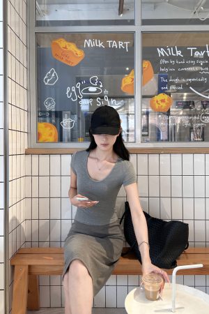 Slimming High-Stretch U-Neck Fitted Basic Top - Comfortable Versatile Style for Everyday Wear