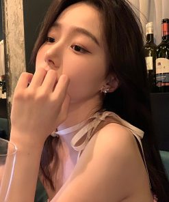 Small Butterfly Pearl Clip-On Earrings - Light Luxury Niche Studs, High-End Ear Accessories for Women, No Piercing Required