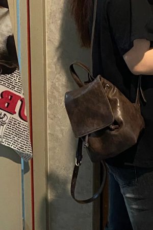 Small Red Retro Compact Backpack for Women - Minimalist Brown Shoulder Bag, 2025 Spring/Summer Style