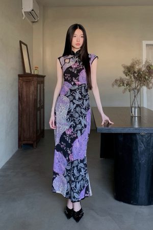 Smoked Purple Tone Printed Patchwork Contrast Color Stretch Mesh Chinese Style Qipao Dress for Modern Fashion Enthusiasts