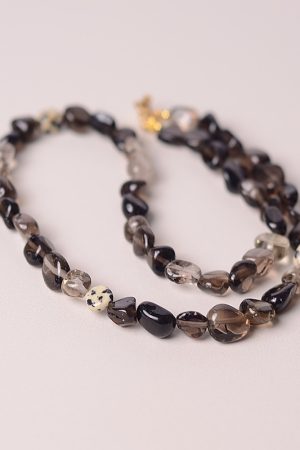 Smoky Leopard Print Stone Bead Sweater Necklace - Unisex High-End Light Luxury Neck Chain for Unique Style