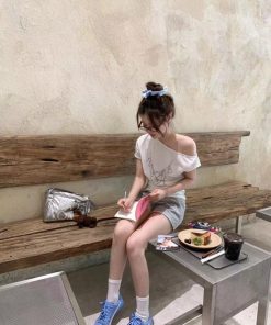 Soft and Breathable Off-Shoulder Short-Sleeve T-Shirt for Women, Casual Printed One-Shoulder Top, Trendy Y2K Fashion