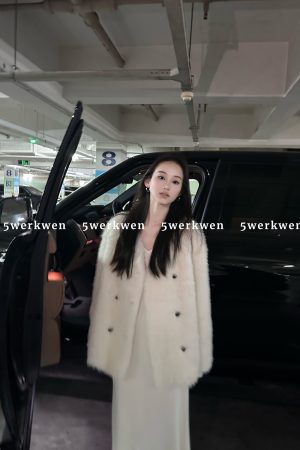 Soft and Delicate Loose Fluffy Coat for Women - Autumn Winter Casual V-Neck Eco-Friendly Fur Fashion
