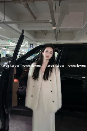 Soft and Delicate Loose Fluffy Coat for Women - Autumn Winter Casual V-Neck Eco-Friendly Fur Fashion