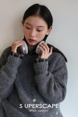 Soft Cloud-Like Plush Hand-Sewn Diamond Loose-Fit Heavyweight Knitted Sweater for Cozy Chic Style