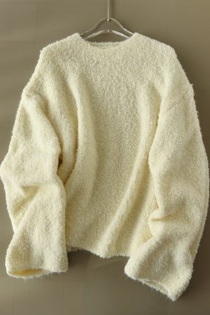 Soft & Fluffy Milk Fufu Lazy Pullover Sweater with Heart-Shaped Collar - Casual Loose Thick Knitted Top for Cozy Days