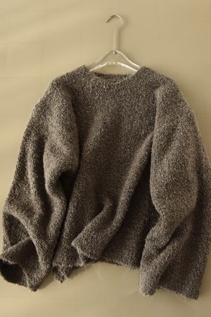 Soft & Fluffy Milk Fufu Lazy Pullover Sweater with Heart-Shaped Collar - Casual Loose Thick Knitted Top for Cozy Days