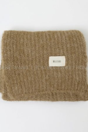 Soft Strawberry Pink Knitted Scarf for Autumn and Winter - Korean Style Cozy Accessory