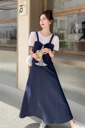 Sophisticated Short-Sleeve Top and Skirt Set for Summer - Elegant OOTD Outfit with Age-Reducing Vibes