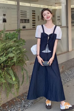 Sophisticated Short-Sleeve Top and Skirt Set for Summer - Elegant OOTD Outfit with Age-Reducing Vibes