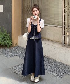 Sophisticated Short-Sleeve Top and Skirt Set for Summer - Elegant OOTD Outfit with Age-Reducing Vibes