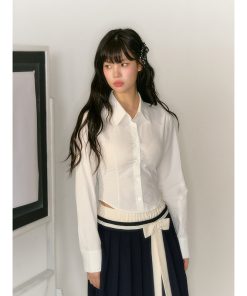 Sophisticated Women's Short Blazer - Casual Spring & Autumn Style, Niche Outfit for Effortless Chic Looks