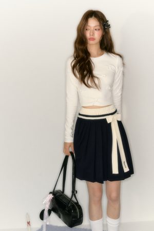 Sophisticated Women's Short Blazer - Casual Spring & Autumn Style, Niche Outfit for Effortless Chic Looks