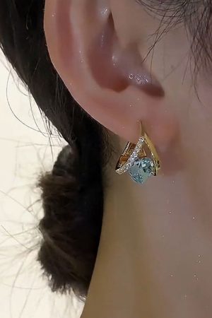 Sparkly Crystal Zircon Heart-Shaped Earrings for Women - Exquisite Compact Design, Versatile Fashion Jewelry, Perfect for Everyday Wear