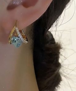 Sparkly Crystal Zircon Heart-Shaped Earrings for Women - Exquisite Compact Design, Versatile Fashion Jewelry, Perfect for Everyday Wear