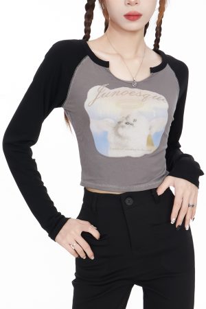 Spicy Girl Cat Print Color-Blocking Cropped T-Shirt with Raglan Long Sleeves for Early Autumn Fashion