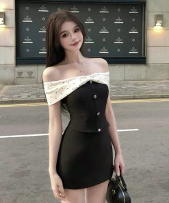 Spicy Girl Design One-Shoulder Polka Dot Slim Fit Short Sleeve Top & Half Skirt Set for Women - Summer Fashion 90s Y2K Style