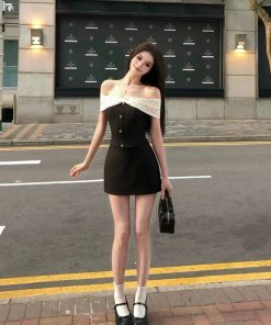 Spicy Girl Design One-Shoulder Polka Dot Slim Fit Short Sleeve Top & Half Skirt Set for Women - Summer Fashion 90s Y2K Style