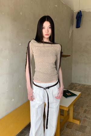 Spicy Girl Off-the-Shoulder T-Shirt with Large Neckline and Split Sleeves - Trendy American Style Fashion Top