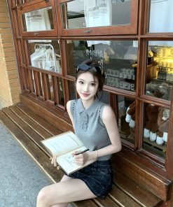 Spicy Girl Polo Collar Knitted Sleeveless Vest - High-End Women's White Summer Top, Trendy Niche Fashion