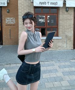 Spicy Girl Polo Collar Knitted Sleeveless Vest - High-End Women's White Summer Top, Trendy Niche Fashion