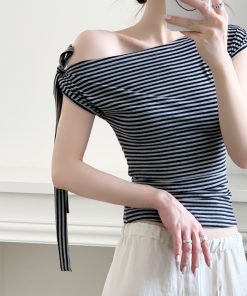 Spicy Girl Style One-Sided Strap Off-Shoulder Short Sleeve T-Shirt for Women, Slim Fit Summer Top, Trendy Casual Wear