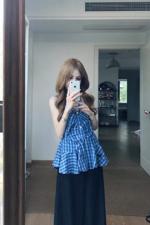 Spicy Girl V-Neck Sleeveless Camisole with Waist-Cinching Design - Summer Plaid Top for a Chic Temperament