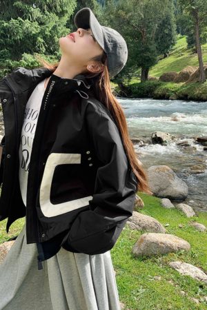 Spliced Ankara Red Hooded Windbreaker Jacket for Women, Thick Quilted Short Style for Spring and Autumn 2025, Korean Fashion