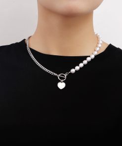 Spliced Chain Imitation Pearl Necklace with Heart-Shaped Mother-of-Pearl Beads, Women's Clavicle Chain, Light Luxury Jewelry