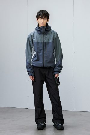 Spliced Hooded Windbreaker Jacket â€“ Trendy Urban Style, Lightweight Fashion Outerwear for Men and Women, Perfect for Y2K and Streetwear Looks