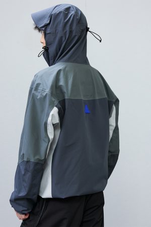 Spliced Hooded Windbreaker Jacket â€“ Trendy Urban Style, Lightweight Fashion Outerwear for Men and Women, Perfect for Y2K and Streetwear Looks