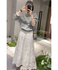 Spring 2025 Heavy Beaded Lace Trim Pullover Sweatshirt and Tulle Skirt Matching Set - Chic Layered Look