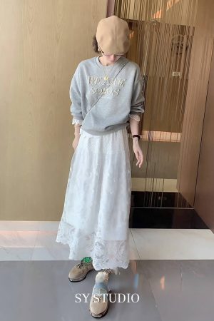 Spring 2025 Heavy Beaded Lace Trim Pullover Sweatshirt and Tulle Skirt Matching Set - Chic Layered Look